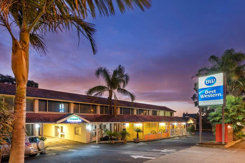 Adelaide Granada Motor Inn Zewnętrze zdjęcie
