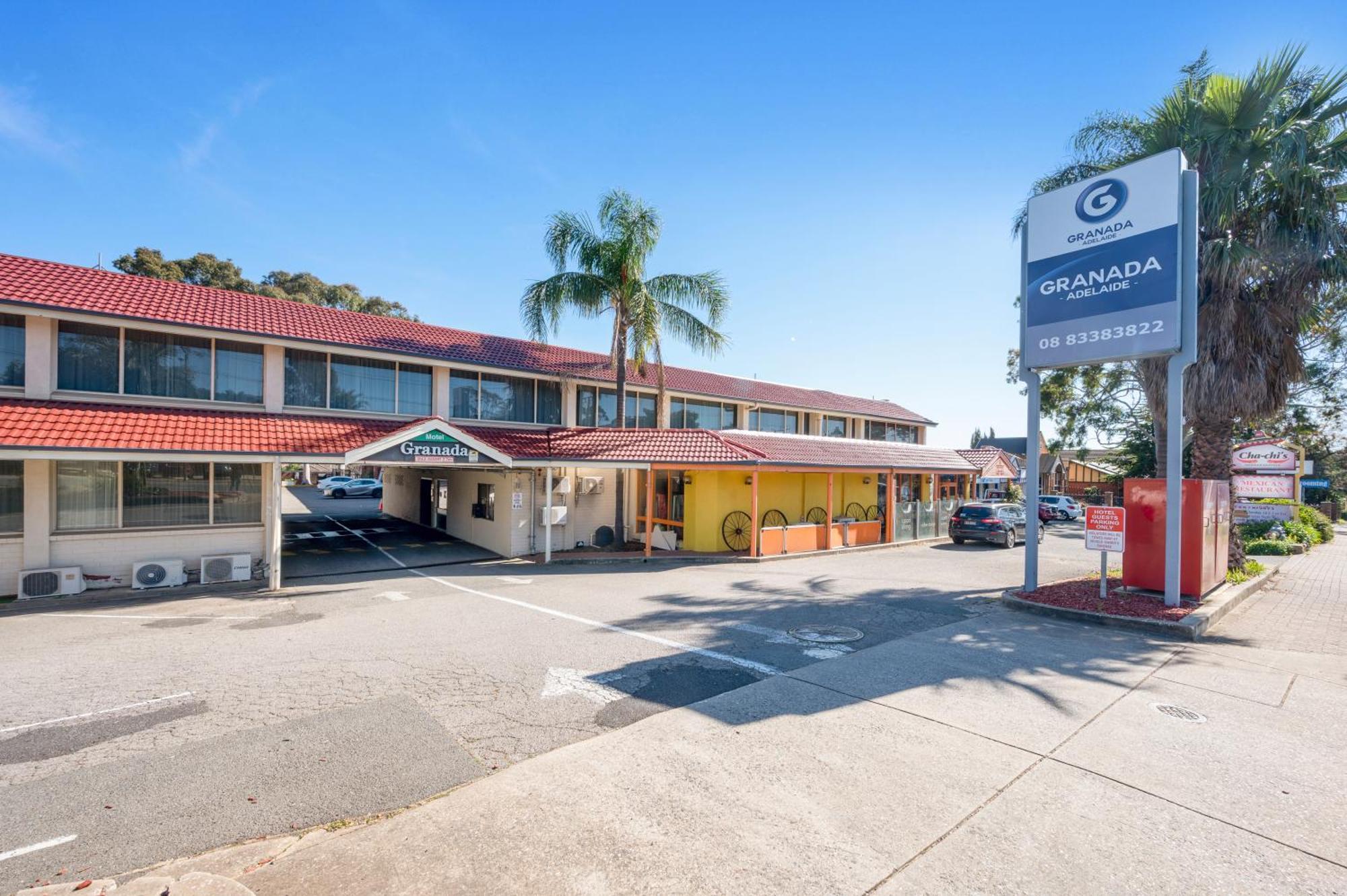 Adelaide Granada Motor Inn Zewnętrze zdjęcie